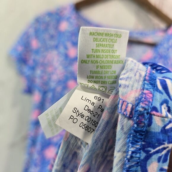 Lilly Pulitzer Shirt Womens Small Blue Pink Geometric Short Sleeve V Tee T Etta - Picture 9 of 11